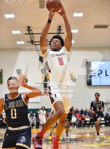 Thumbnail 2 in St. John Bosco vs. Etiwanda (The Classic at Damien) photogallery.