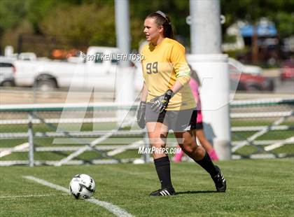 Thumbnail 3 in Vandegrift vs. McAllen (UIL 6A Regional Semifinal) photogallery.