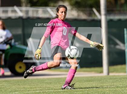 Thumbnail 3 in Vandegrift vs. McAllen (UIL 6A Regional Semifinal) photogallery.
