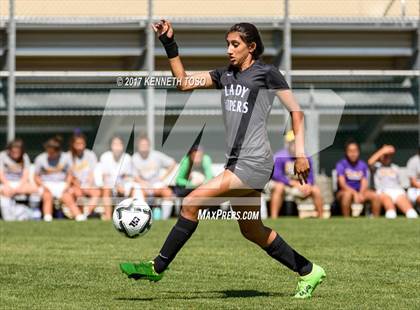 Thumbnail 1 in Vandegrift vs. McAllen (UIL 6A Regional Semifinal) photogallery.