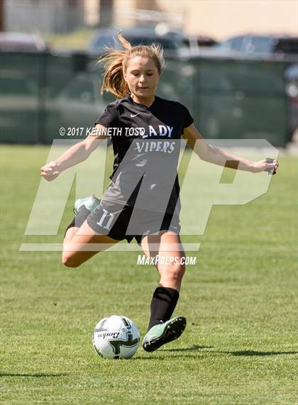 Thumbnail 3 in Vandegrift vs. McAllen (UIL 6A Regional Semifinal) photogallery.
