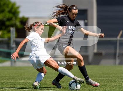 Thumbnail 3 in Vandegrift vs. McAllen (UIL 6A Regional Semifinal) photogallery.