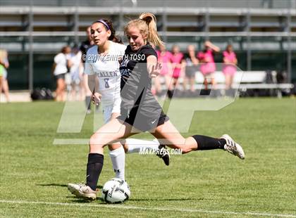 Thumbnail 2 in Vandegrift vs. McAllen (UIL 6A Regional Semifinal) photogallery.