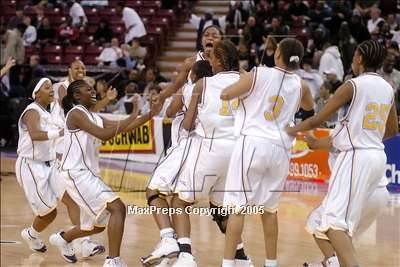 Thumbnail 3 in Canyon Springs vs. Oakland Tech (State D1 Final) #1 photogallery.