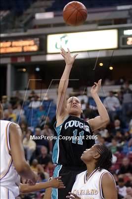 Thumbnail 3 in Canyon Springs vs. Oakland Tech (State D1 Final) #1 photogallery.