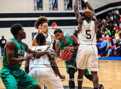 Thumbnail 1 in West Brunswick @ Havelock (NCHSAA Round 3 Playoff) photogallery.