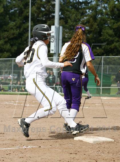 Thumbnail 3 in Granada vs. Amador Valley (Queen of the Mountain) photogallery.