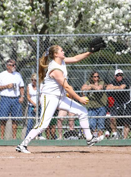 Thumbnail 1 in Granada vs. Amador Valley (Queen of the Mountain) photogallery.