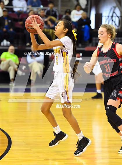 Thumbnail 2 in Rock Point vs. Mogollon  (AIA 1A Semifinal) photogallery.
