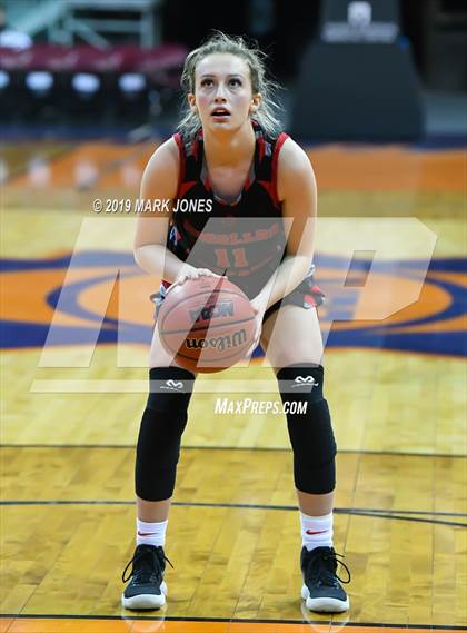 Thumbnail 2 in Rock Point vs. Mogollon  (AIA 1A Semifinal) photogallery.