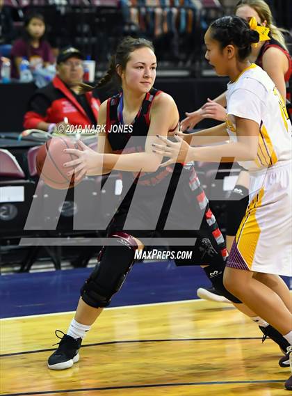 Thumbnail 2 in Rock Point vs. Mogollon  (AIA 1A Semifinal) photogallery.