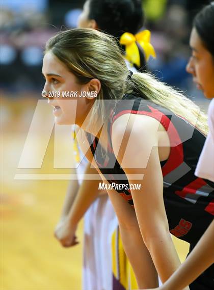 Thumbnail 2 in Rock Point vs. Mogollon  (AIA 1A Semifinal) photogallery.