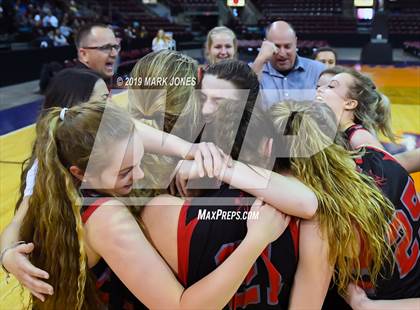 Thumbnail 3 in Rock Point vs. Mogollon  (AIA 1A Semifinal) photogallery.