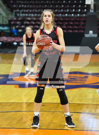 Thumbnail 3 in Rock Point vs. Mogollon  (AIA 1A Semifinal) photogallery.