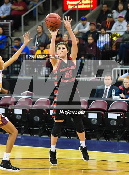 Thumbnail 3 in Rock Point vs. Mogollon  (AIA 1A Semifinal) photogallery.
