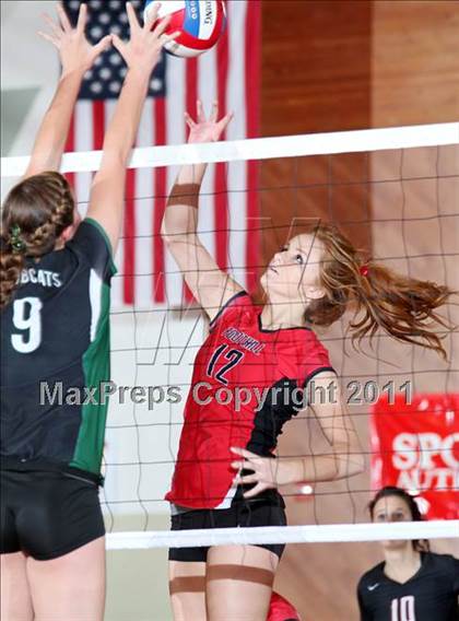 Thumbnail 1 in Foothill vs. Paradise (CIF NS D3 Final) photogallery.