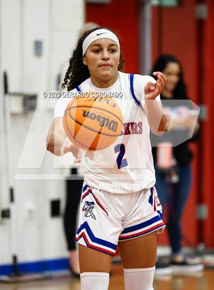 Thumbnail 2 in West Park vs. East Union (CIF SJS D3 Quarter Final) photogallery.