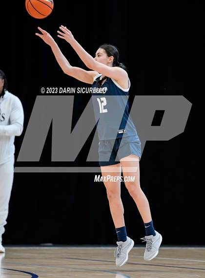 Thumbnail 2 in Example Academy National vs Niagara Prep  (Nike Tournament of Champions) photogallery.