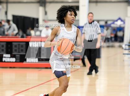 Thumbnail 2 in Example Academy National vs Niagara Prep  (Nike Tournament of Champions) photogallery.