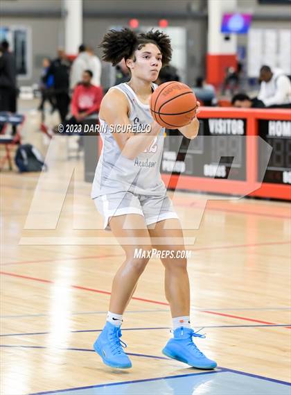 Thumbnail 2 in Example Academy National vs Niagara Prep  (Nike Tournament of Champions) photogallery.