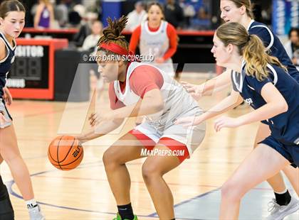 Thumbnail 2 in Example Academy National vs Niagara Prep  (Nike Tournament of Champions) photogallery.