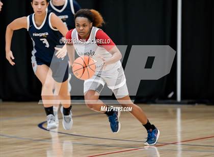 Thumbnail 3 in Example Academy National vs Niagara Prep  (Nike Tournament of Champions) photogallery.
