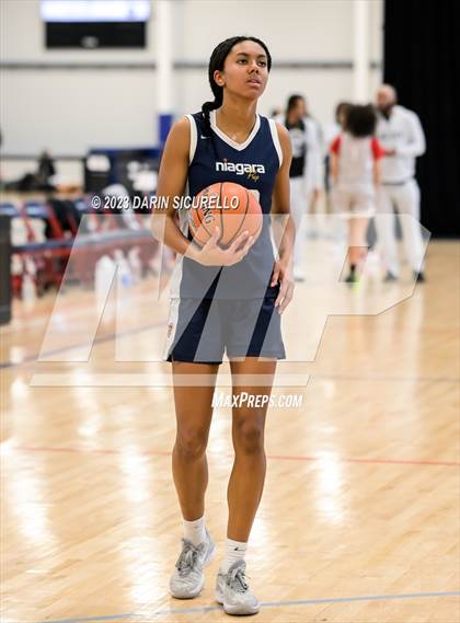 Thumbnail 2 in Example Academy National vs Niagara Prep  (Nike Tournament of Champions) photogallery.