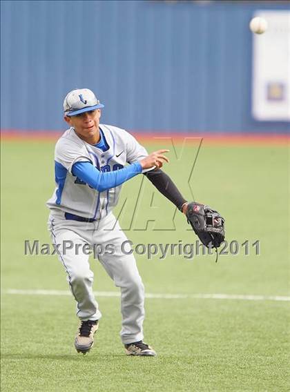 Thumbnail 3 in Lehman vs. Dallas Jesuit (Jesuit Classic) photogallery.