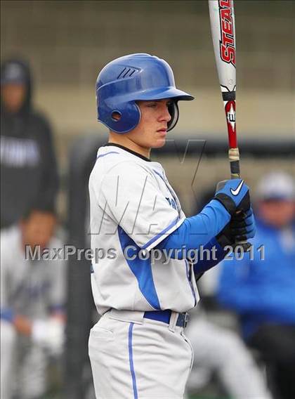 Thumbnail 2 in Lehman vs. Dallas Jesuit (Jesuit Classic) photogallery.