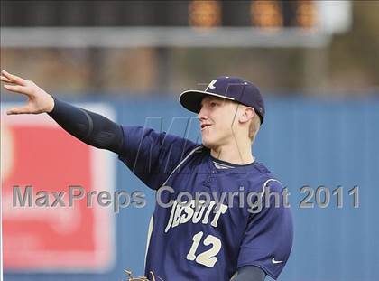 Thumbnail 3 in Lehman vs. Dallas Jesuit (Jesuit Classic) photogallery.