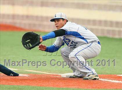 Thumbnail 3 in Lehman vs. Dallas Jesuit (Jesuit Classic) photogallery.