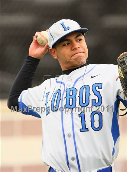 Thumbnail 3 in Lehman vs. Dallas Jesuit (Jesuit Classic) photogallery.