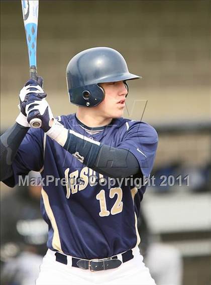 Thumbnail 2 in Lehman vs. Dallas Jesuit (Jesuit Classic) photogallery.