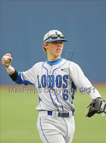 Thumbnail 2 in Lehman vs. Dallas Jesuit (Jesuit Classic) photogallery.