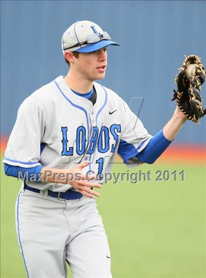 Thumbnail 2 in Lehman vs. Dallas Jesuit (Jesuit Classic) photogallery.