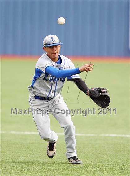 Thumbnail 2 in Lehman vs. Dallas Jesuit (Jesuit Classic) photogallery.