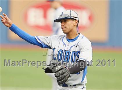 Thumbnail 1 in Lehman vs. Dallas Jesuit (Jesuit Classic) photogallery.