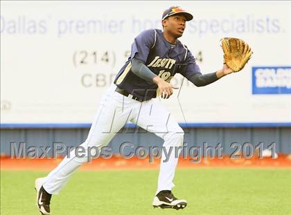 Thumbnail 1 in Lehman vs. Dallas Jesuit (Jesuit Classic) photogallery.