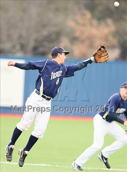 Thumbnail 3 in Lehman vs. Dallas Jesuit (Jesuit Classic) photogallery.