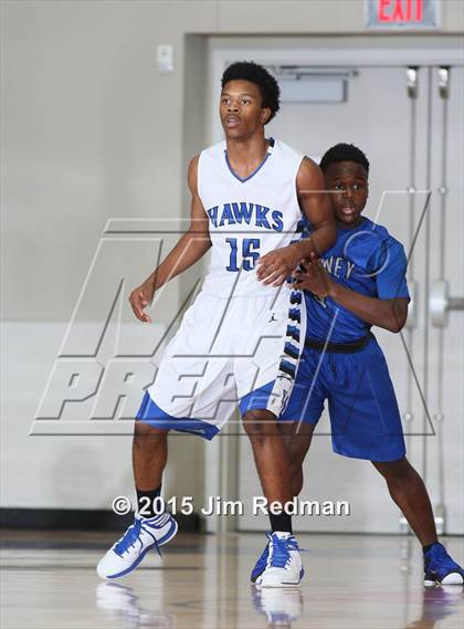 Thumbnail 1 in Dekaney vs. Hebron (McDonald's Texas Invitational) photogallery.