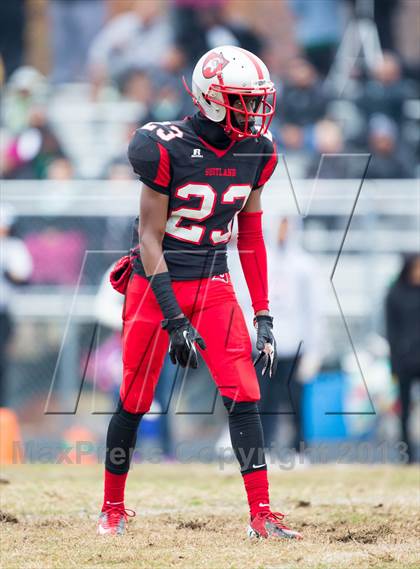 Thumbnail 2 in Suitland vs. Flowers (MPSSAA 4A Semifinal Playoff) photogallery.
