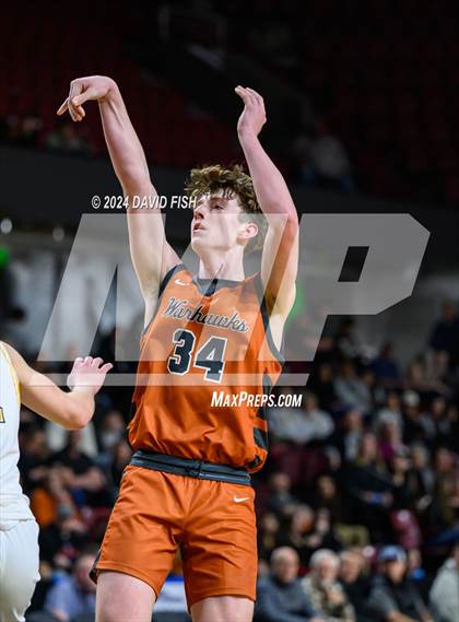 Thumbnail 1 in Bishop Kelly vs. Ridgevue (IHSAA 4A District III Final) photogallery.