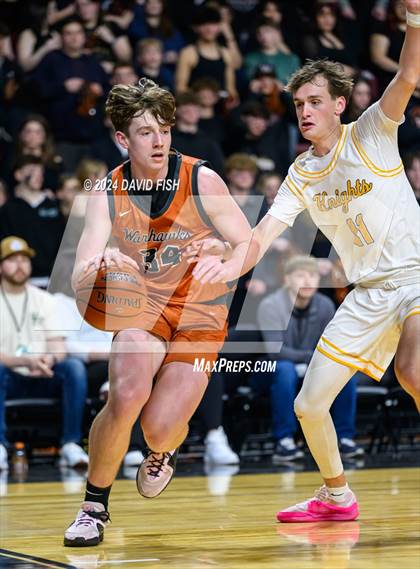 Thumbnail 2 in Bishop Kelly vs. Ridgevue (IHSAA 4A District III Final) photogallery.