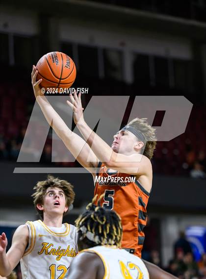 Thumbnail 2 in Bishop Kelly vs. Ridgevue (IHSAA 4A District III Final) photogallery.