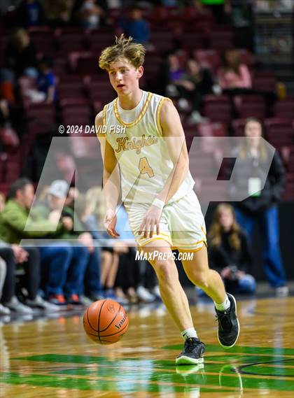 Thumbnail 1 in Bishop Kelly vs. Ridgevue (IHSAA 4A District III Final) photogallery.