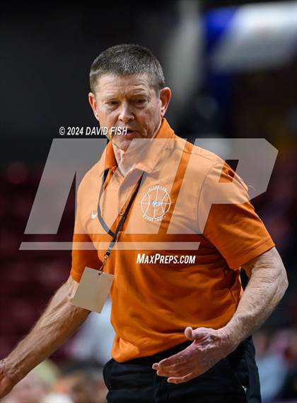 Thumbnail 2 in Bishop Kelly vs. Ridgevue (IHSAA 4A District III Final) photogallery.
