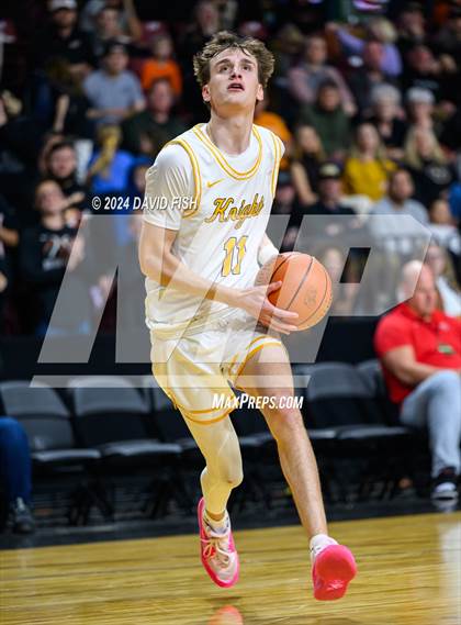 Thumbnail 3 in Bishop Kelly vs. Ridgevue (IHSAA 4A District III Final) photogallery.