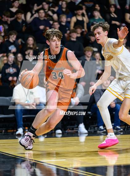 Thumbnail 1 in Bishop Kelly vs. Ridgevue (IHSAA 4A District III Final) photogallery.