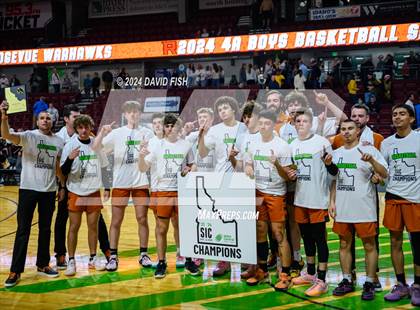 Thumbnail 2 in Bishop Kelly vs. Ridgevue (IHSAA 4A District III Final) photogallery.