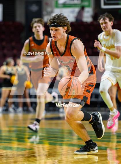 Thumbnail 2 in Bishop Kelly vs. Ridgevue (IHSAA 4A District III Final) photogallery.